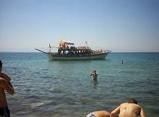 Dias Hotel Kusadasi 2*,