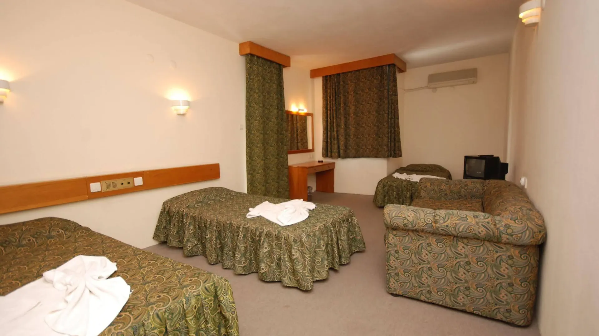Dias Hotel Кушадасы